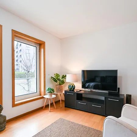 Prelada With Garage 2 By Su E Luis شقة *