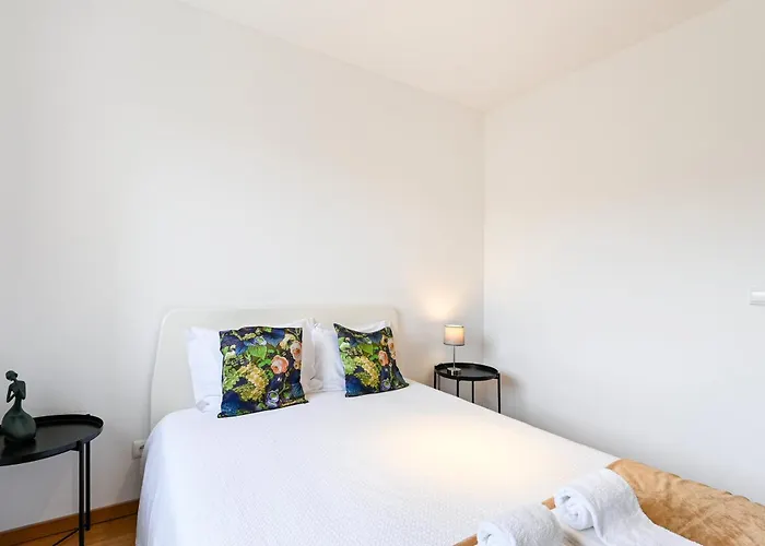 Prelada With Garage 2 By Su E Luis Apartment Porto