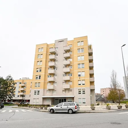 Prelada With Garage 2 By Su E Luis * Porto